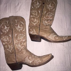 Tan Corral Boots