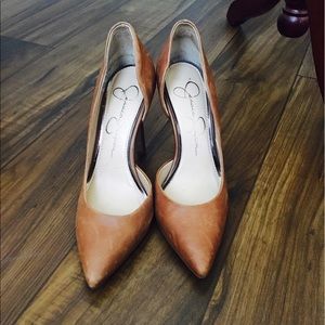 Jessica Simpson Claudette Pointed-toe Heels