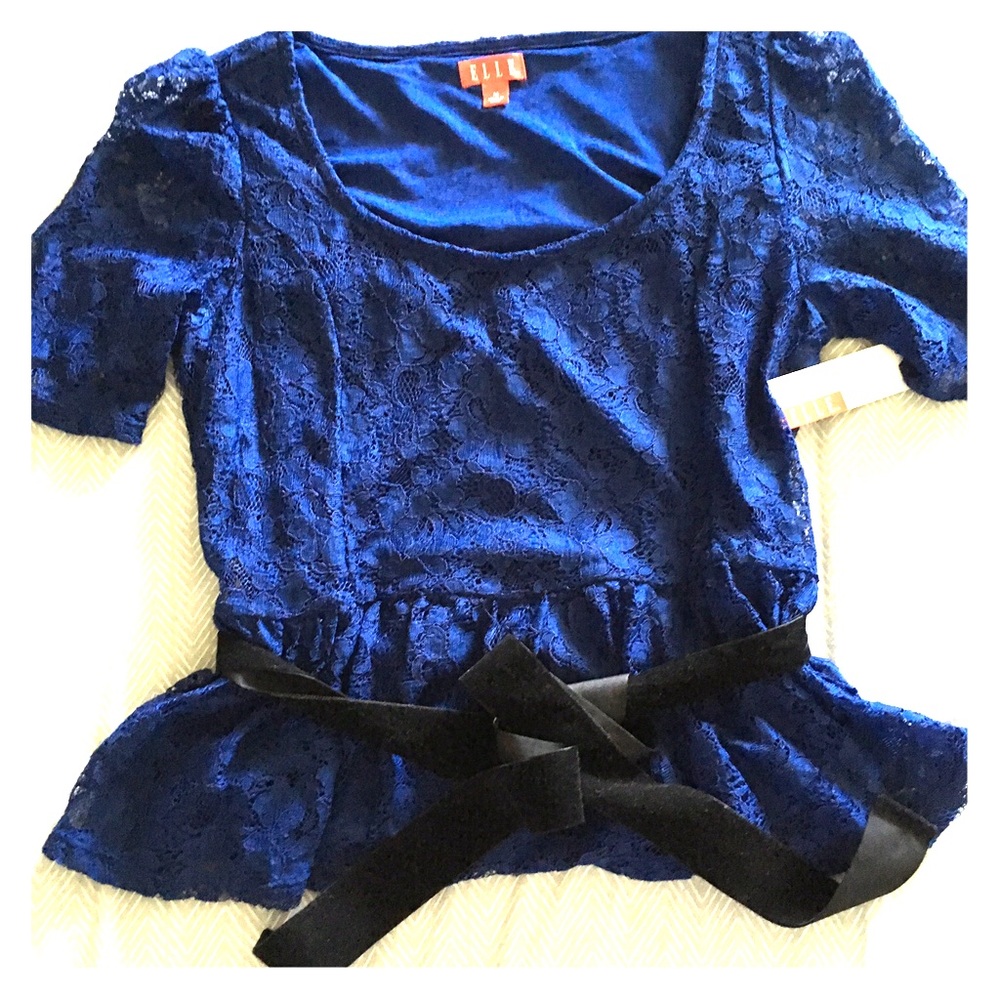 Elle lace blouse (medium) NWT