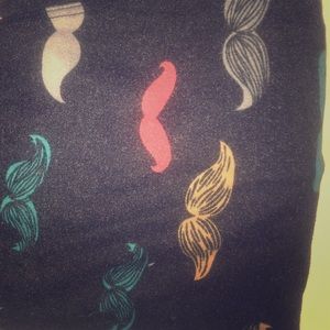 Lularoe mustache leggings OS