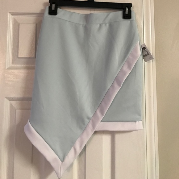 ✖️donated✖️Lot of 2 Charlotte Russe asymmetrical skirts - Picture 5 of 7