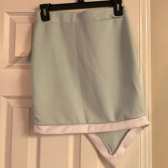 ✖️donated✖️Lot of 2 Charlotte Russe asymmetrical skirts - Picture 6 of 7