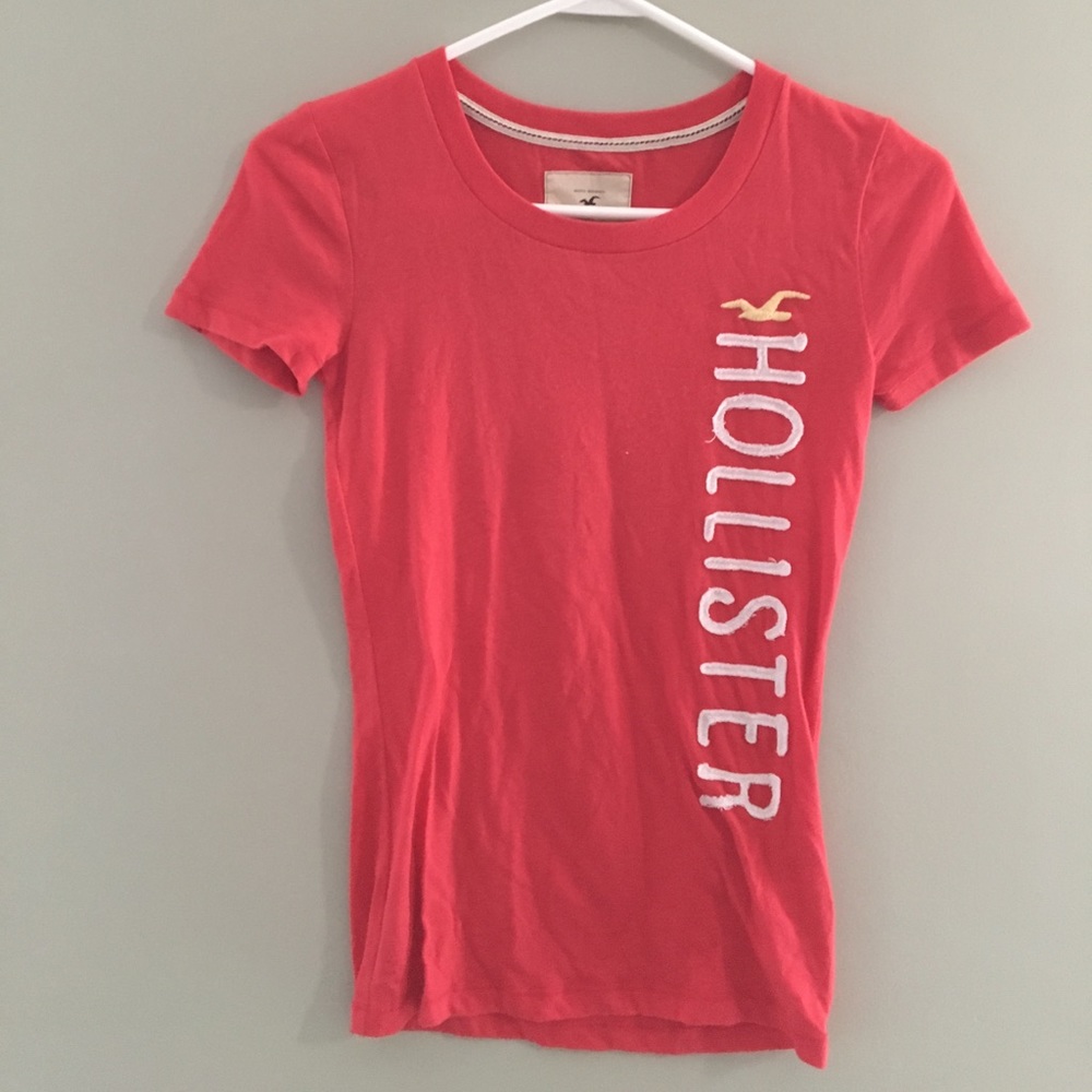 Hollister tshirt