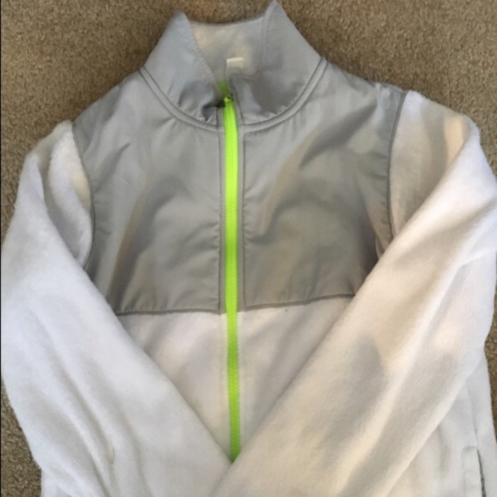 Old navy fleece jacket