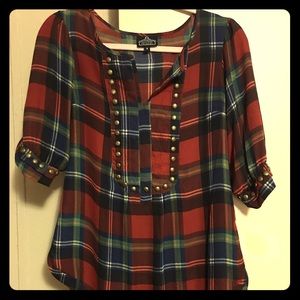 Super cute plaid top