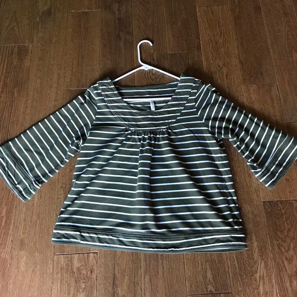 Old Navy Top - Picture 5 of 6