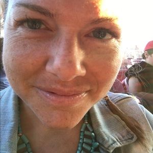 Meet your Posher, Marissa