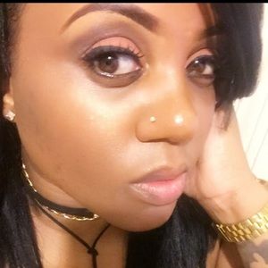 Meet your Posher, Cassandra