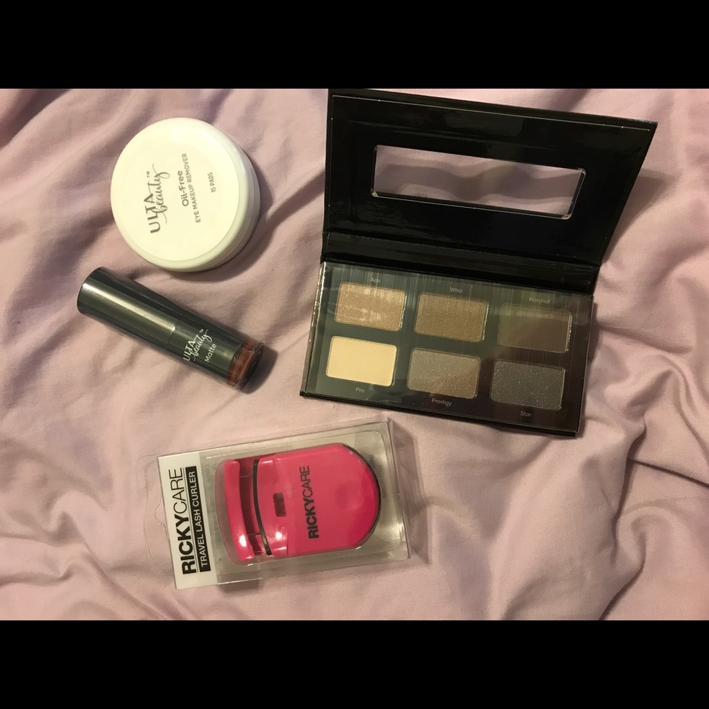 4 piece Ulta Beauty set