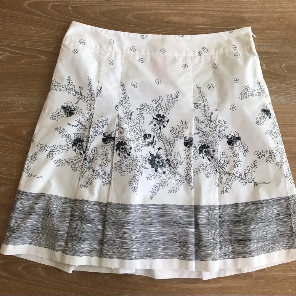 ANN TAYLOR LOFT FLOWER SKIRT SIZE 14P