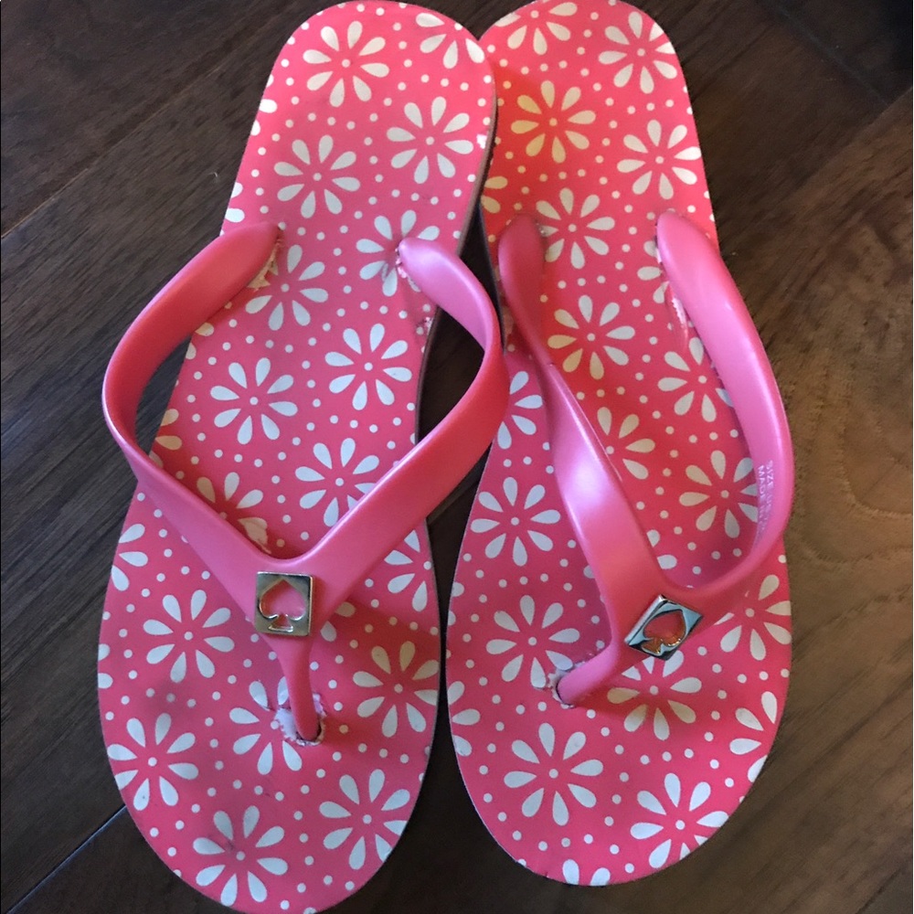 Kate spade flip flops ♠️