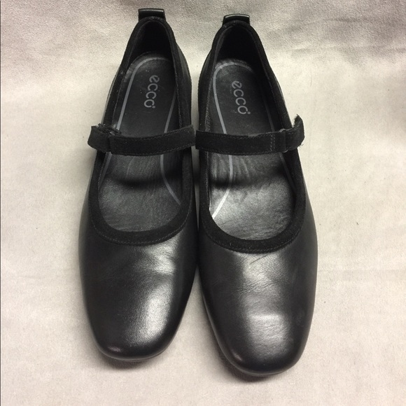 Ecco Shoes - ECCO Black Leather Mary Jane Loafers 5-5.5/36