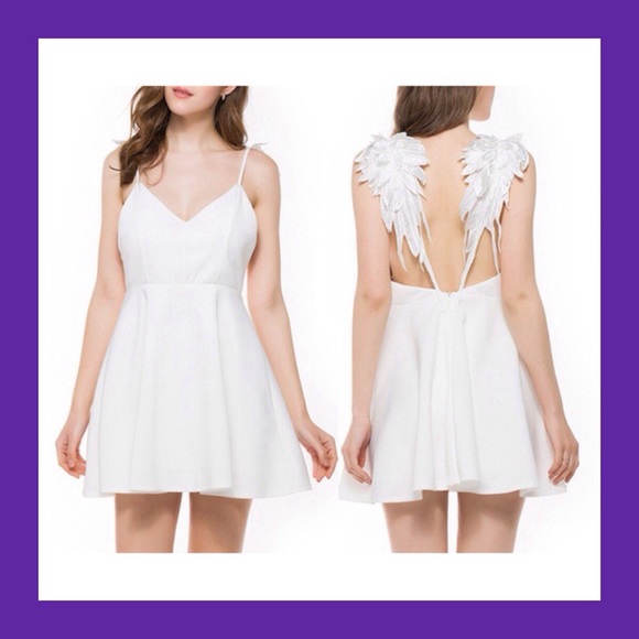 RESERVED❗️LAST ONE❗️😇✨Stunning Angel Wings Dress - Picture 4 of 8