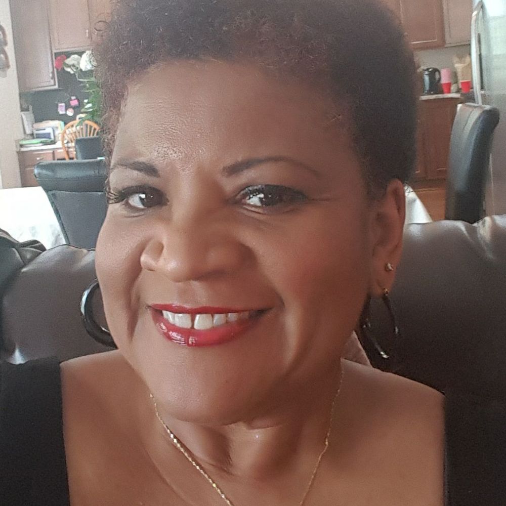 Meet your Posher, Aisha