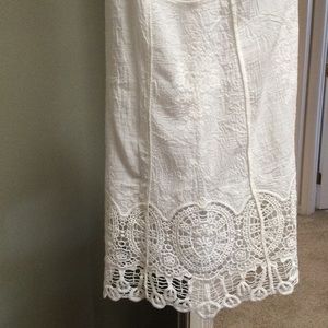 Adiva Tops - Beautiful embroidered ivory tank Adiva Tops - Beautiful embroidered ivory tank