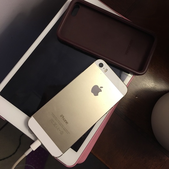 SELLING SPRINT CARRIER IPHONE 5S GOLD - Picture 2 of 8