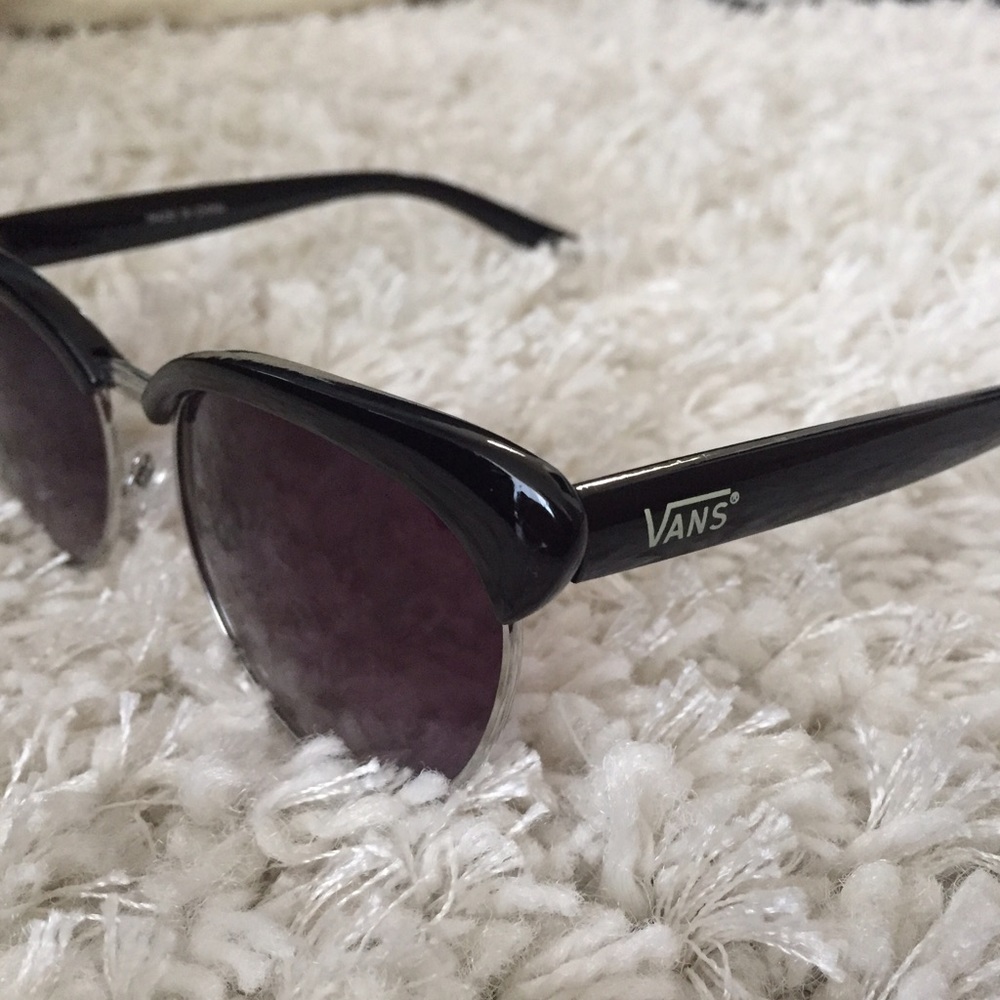 Vans womens Semirimless Cat Sunglasses