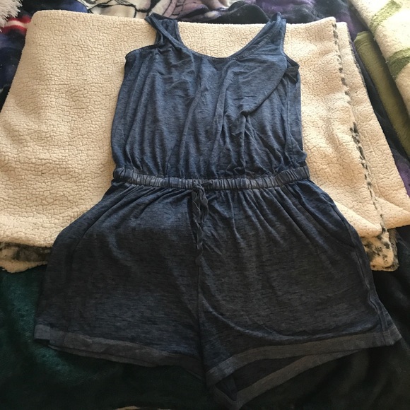 Forever 21 Pants - Tie at the waist romper.