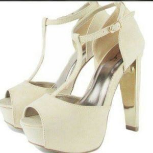 Gold/Cream T strap Suede Sandals