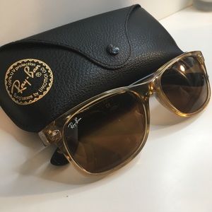Ray Ban New Wayfarer Sunglasses