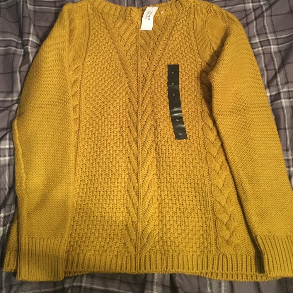 Mustard Yellow Banana Republic Sweater