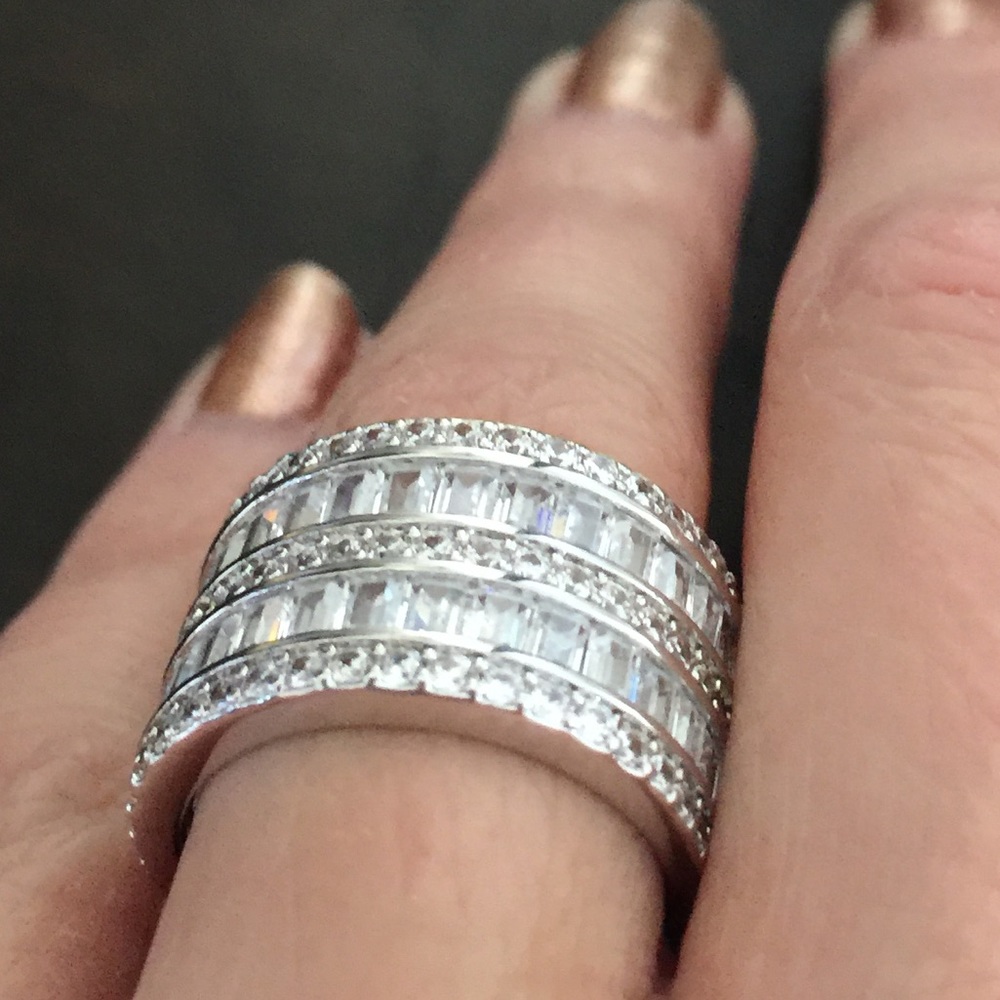 NEW Sterling Silver White Sapphire Diamond Ring - Picture 2 of 7
