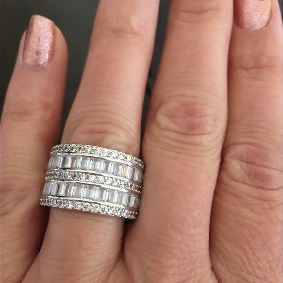 NEW Sterling Silver White Sapphire Diamond Ring - Picture 3 of 7