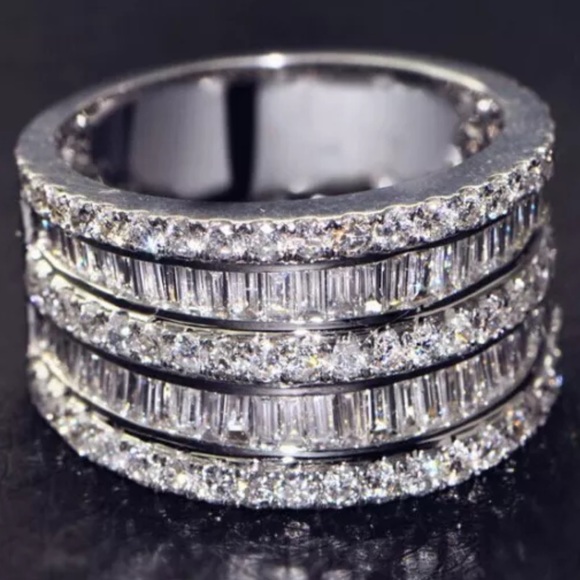 NEW Sterling Silver White Sapphire Diamond Ring - Picture 7 of 7