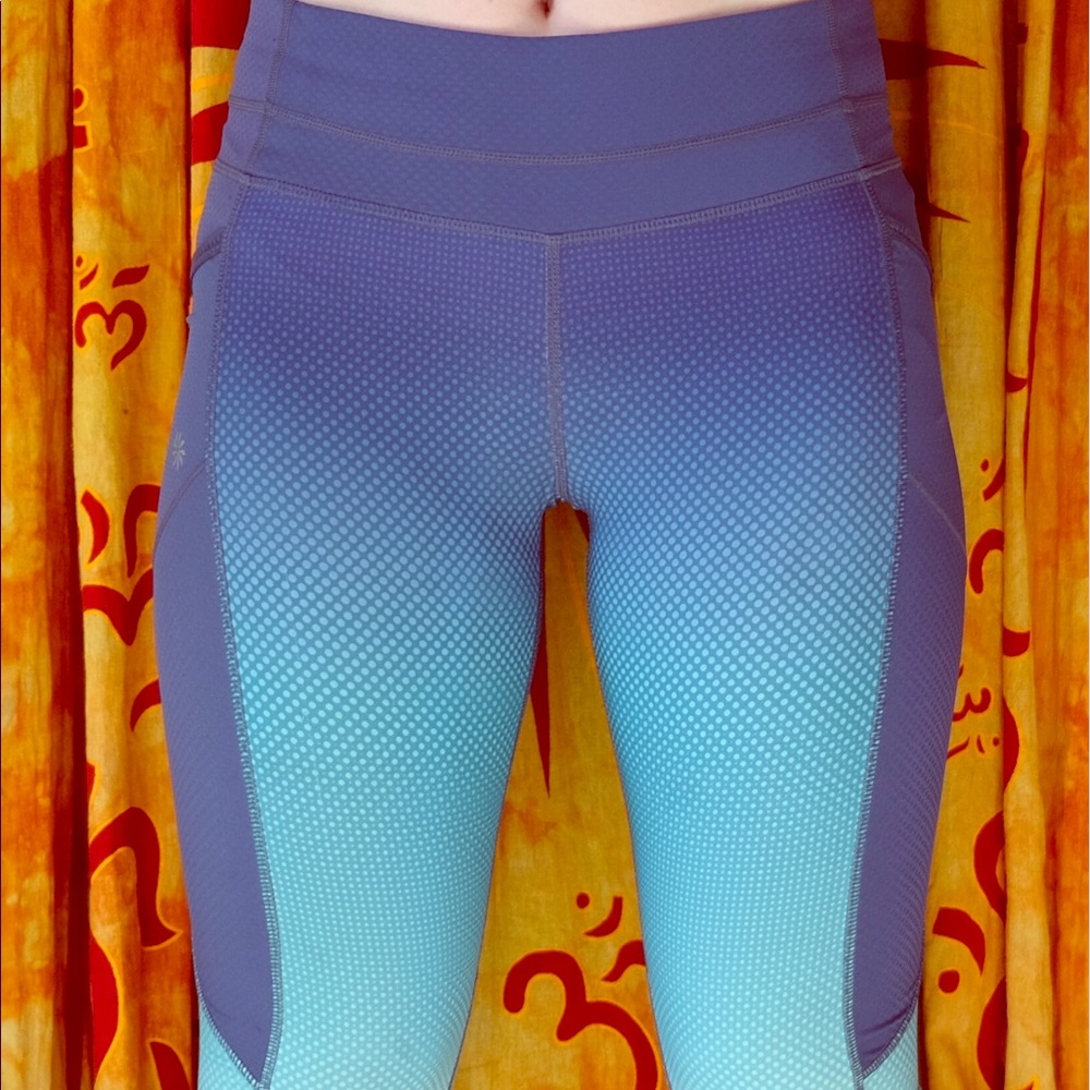 Athleta Be Free Kicker