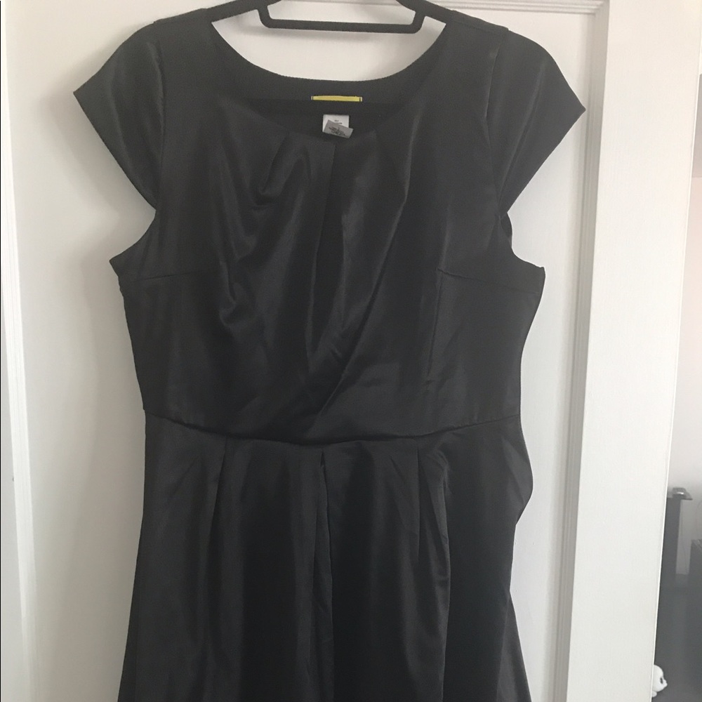 SOLD Yellow Star Black Dress w/Champagne Lace Trim
