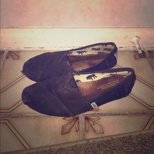 Used Toms shoes!