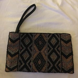 Beaded wristlet