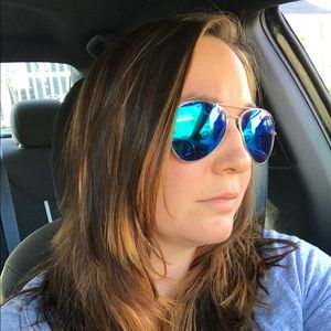 Meet your Posher, Lacey