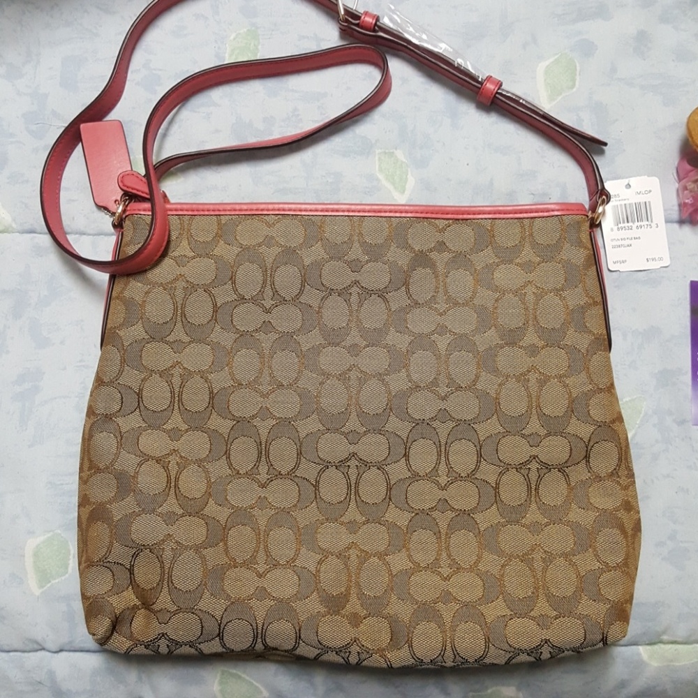 NWT Coach signature file bag in khaki/strawberry - Picture 2 of 7
