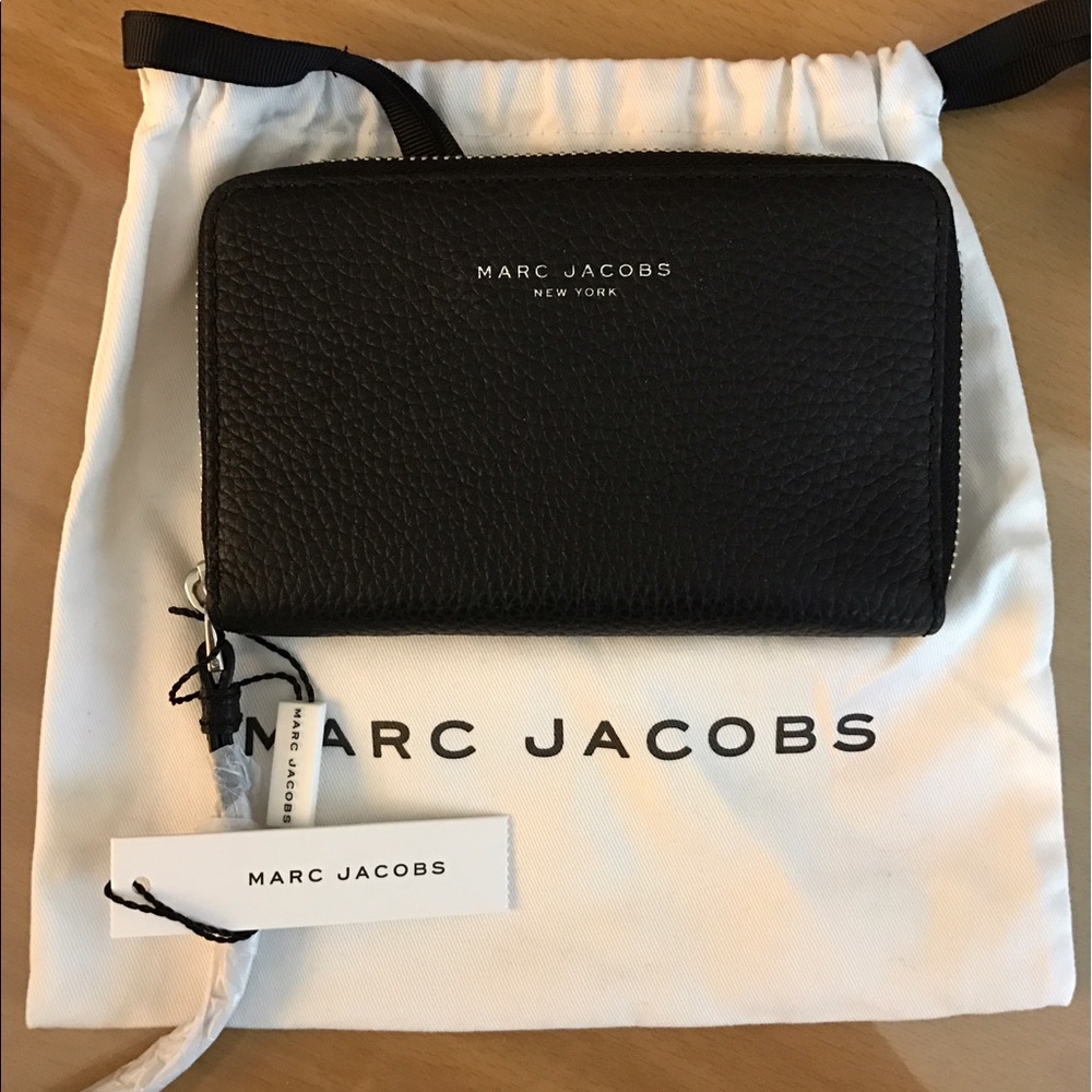Brand new Marc jacobs wristlet wallet