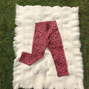 NWOT Adidas Cropped Leggings