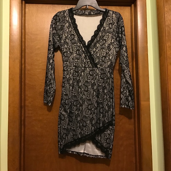 Long sleeve dress - Picture 1 of 4