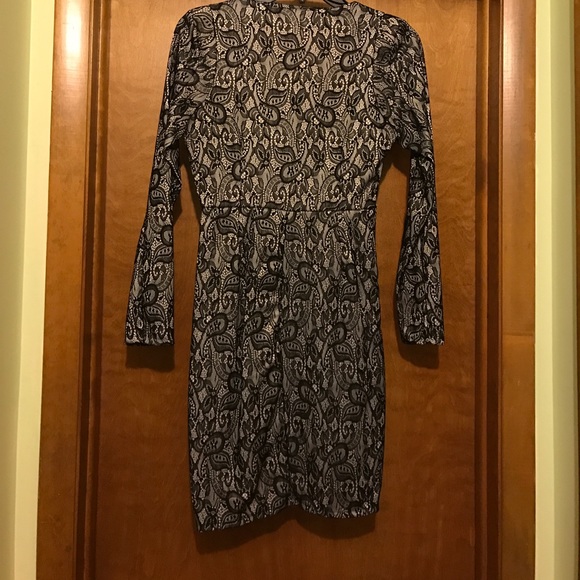 Long sleeve dress - Picture 2 of 4