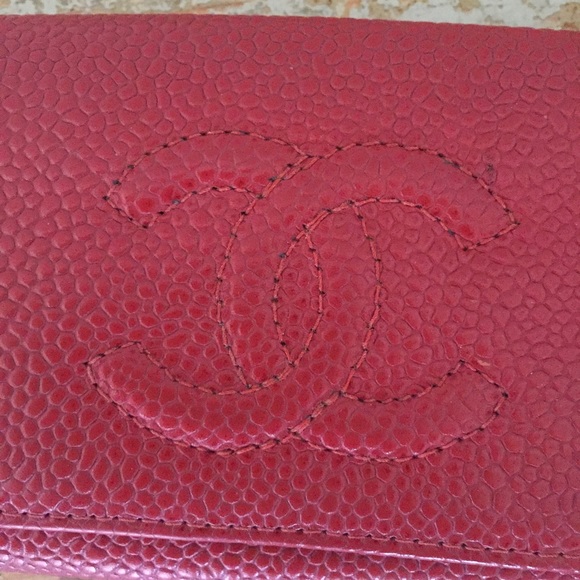 Vintage Chanel red caviar key case/card holder - Picture 8 of 8