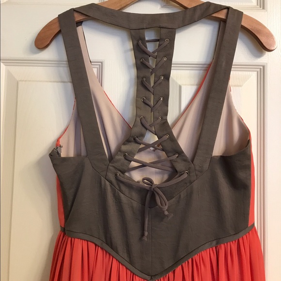 👗Era of Kymerah Long Dress 👗 - Picture 4 of 7