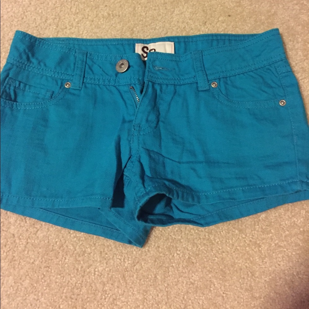 Very blue jean shorts