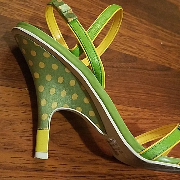 Yellow and green polka dot shoe by Chinese Laundry - Picture 3 of 4