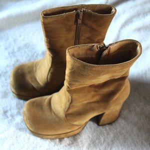 Tan Suede Chunky Heeled Boots