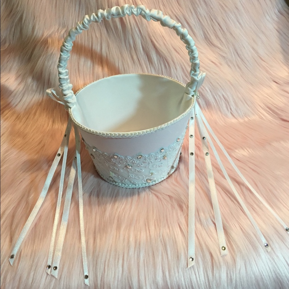 Flower girl basket