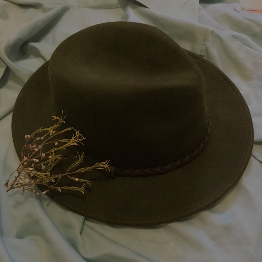 Target, olive green, wide brim, felt fedora.