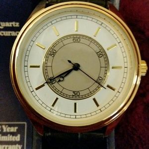 💋 Classic Quartz Wrist Watch