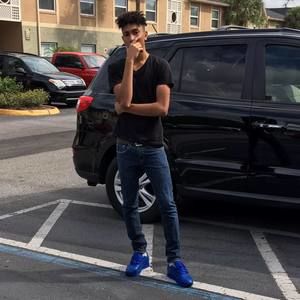 Meet your Posher, Jose anibal