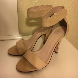 Tan heels