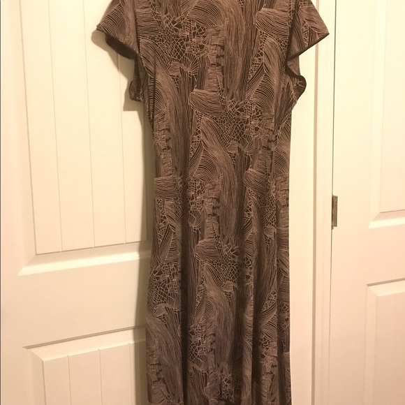 Dress - Picture 2 of 2