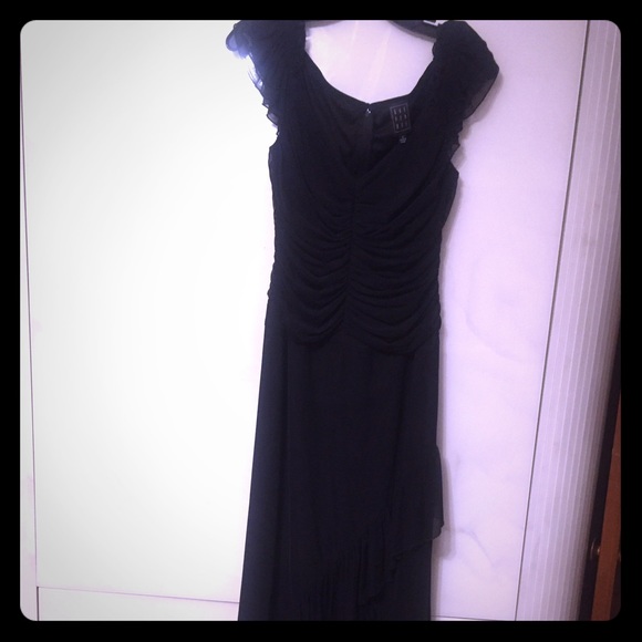 Due Per Due Ruffle Dress - Picture 4 of 4